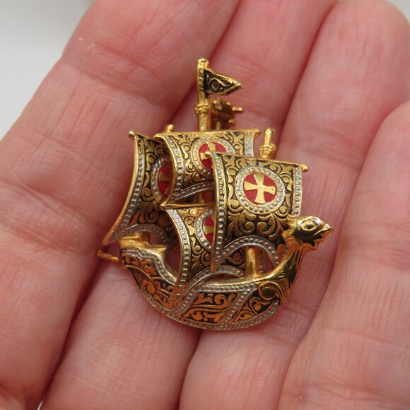 Vintage Damascene Spanish Galleon Ship Brooch - Picture 2 of 7